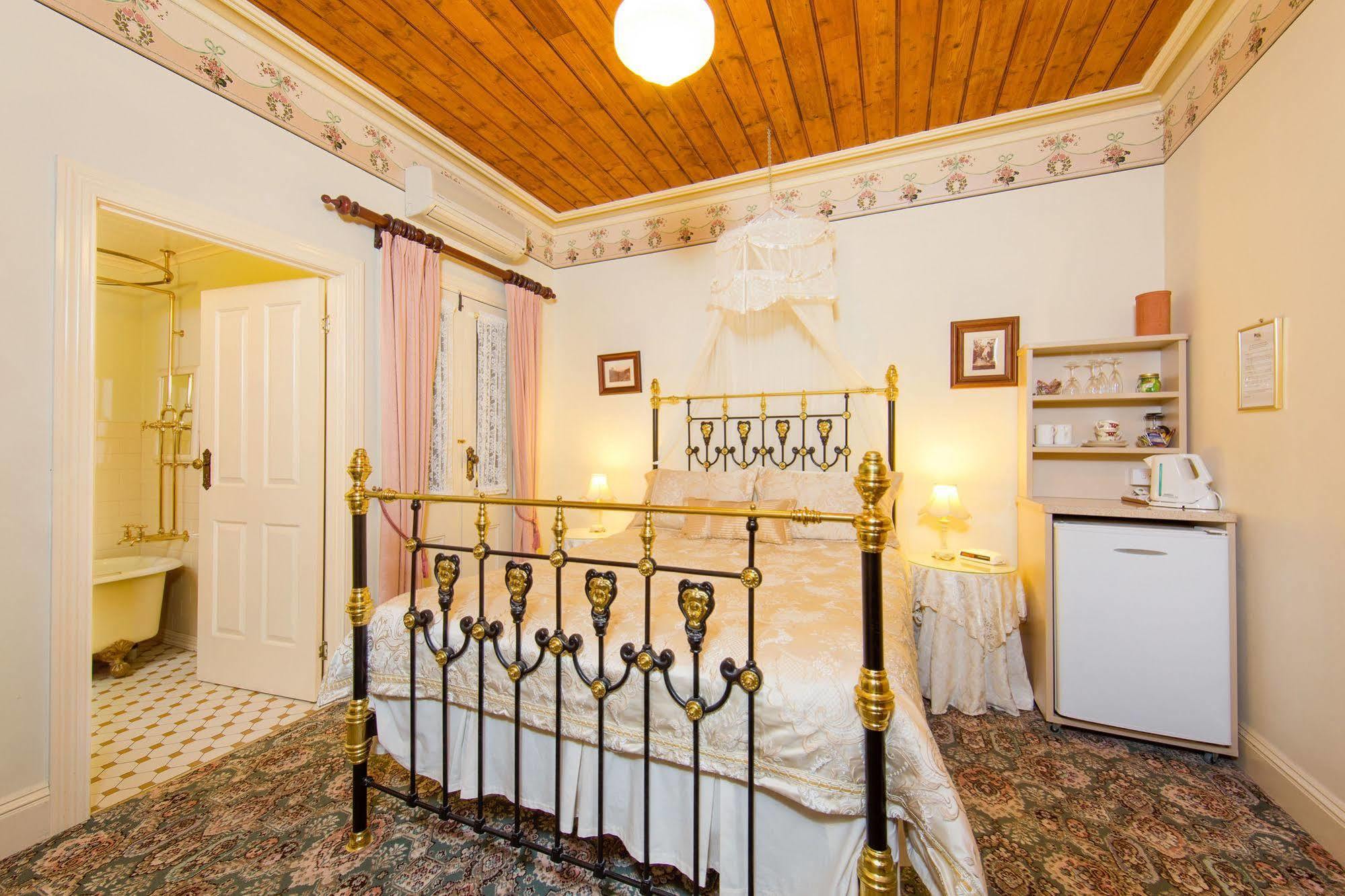Barnsley House Bed And Breakfast Beechworth Exterior foto